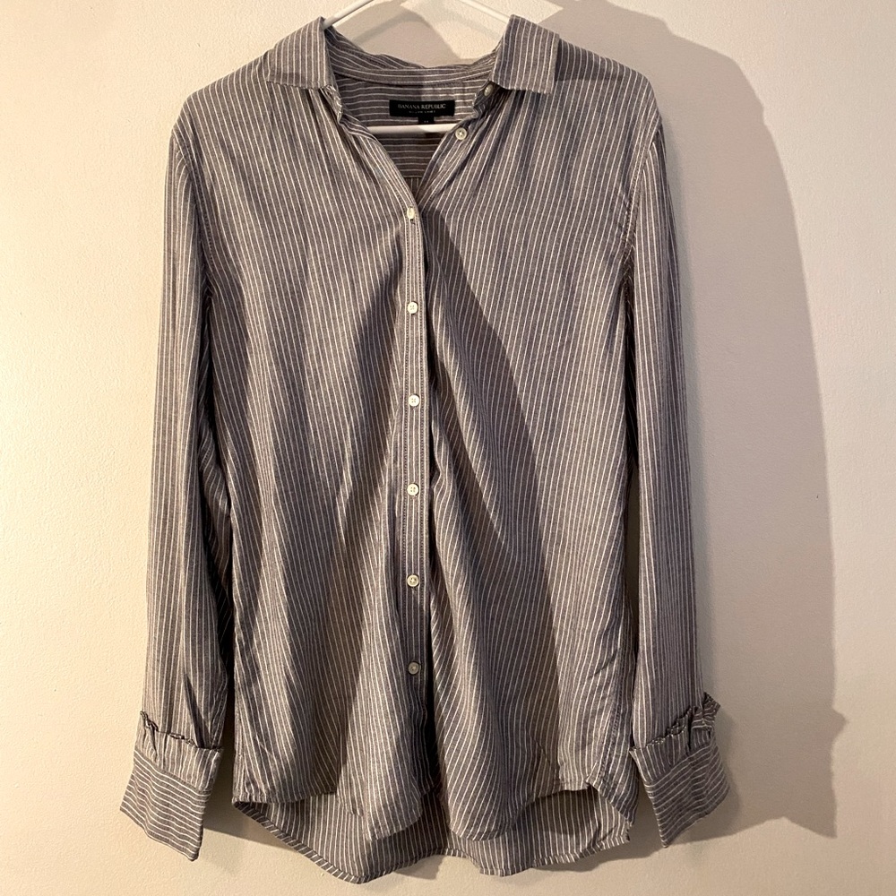 Medium Banana Republic blue and white striped blouse.